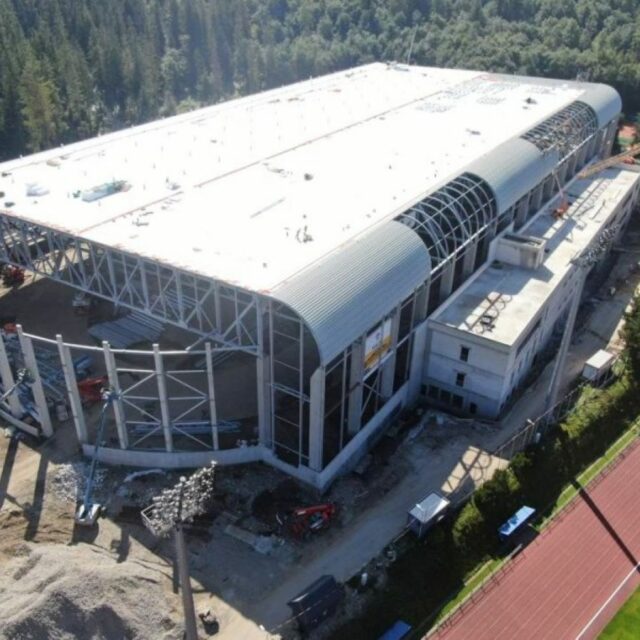 Centralny Ośrodek Sportu w Zakopanem, Hala Lodowa w Zakopanem